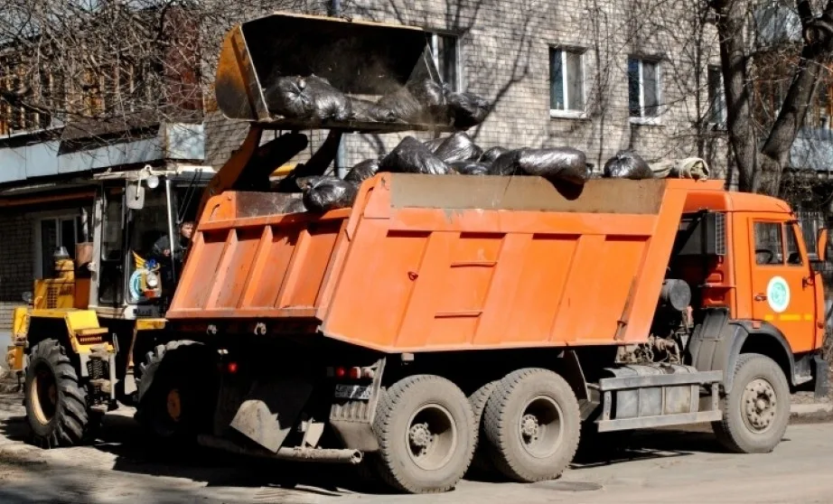 Вывоз мусора грузовым фургоном 5 тонн в Томске – ПроМусор, аренда, цена от 1694 руб