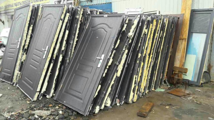 Вывоз металлических дверей с утилизацией в Томске в октябре